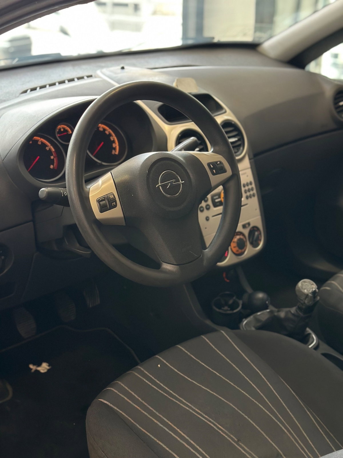 Opel Corsa 1.0i 12V cat 3 porte Enjoy (7)
