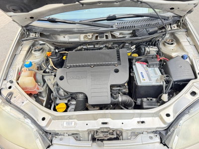 Fiat Punto 1.3 Multijet 16V 5 porte Dynamic (13)