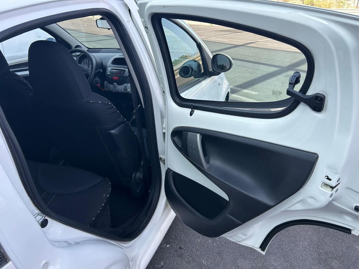 Citroen C1 1.0 5 porte Seduction (19)