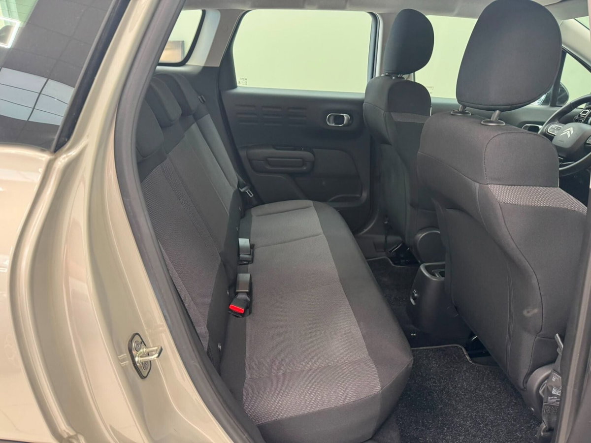 Citroen C3 Aircross PureTech 110 S&S Shine (11)