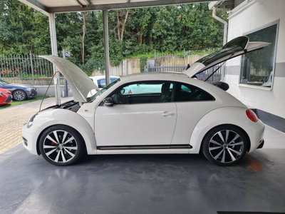 Volkswagen Maggiolino 2.0 TSI DSG Sport (10)