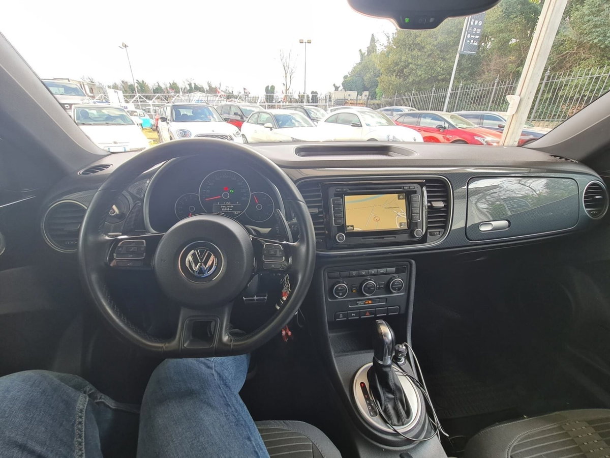 Volkswagen Maggiolino 2.0 TSI DSG Sport (14)