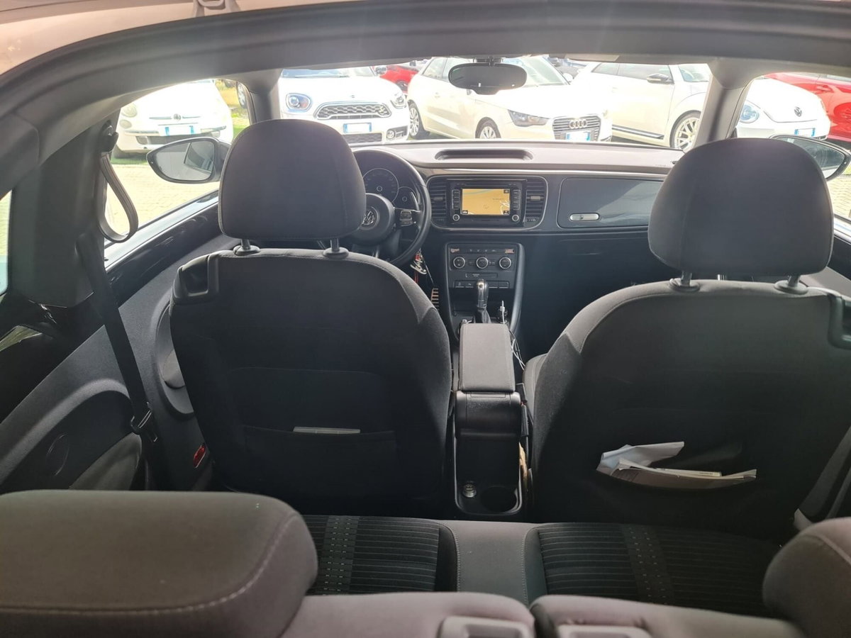 Volkswagen Maggiolino 2.0 TSI DSG Sport (17)
