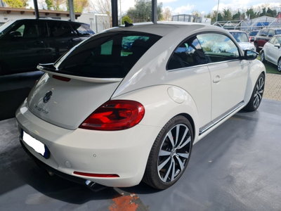 Volkswagen Maggiolino 2.0 TSI DSG Sport (7)