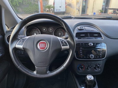 Fiat Punto 1.3 MJT II 75 CV 5 porte Lounge (12)