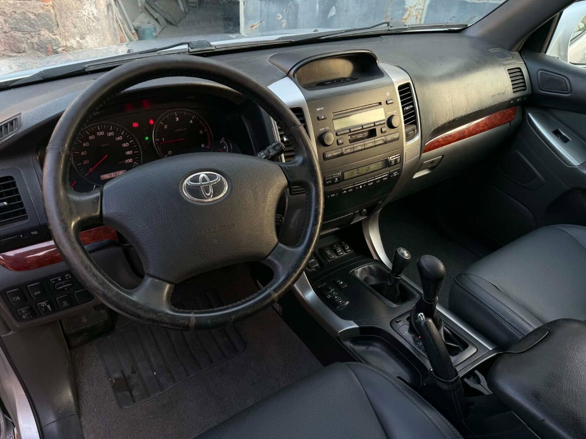 Toyota Land Cruiser D-4D 16V cat 5 porte aut. Wagon (14)