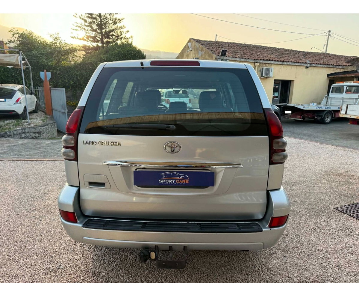 Toyota Land Cruiser D-4D 16V cat 5 porte aut. Wagon (9)
