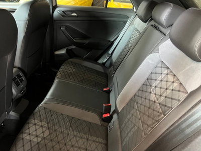 Volkswagen T-Roc 2.0 tdi R-Line 4motion 150cv dsg (18)