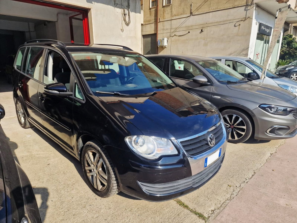 Volkswagen Touran TDI 105CV DPF Highline (3)