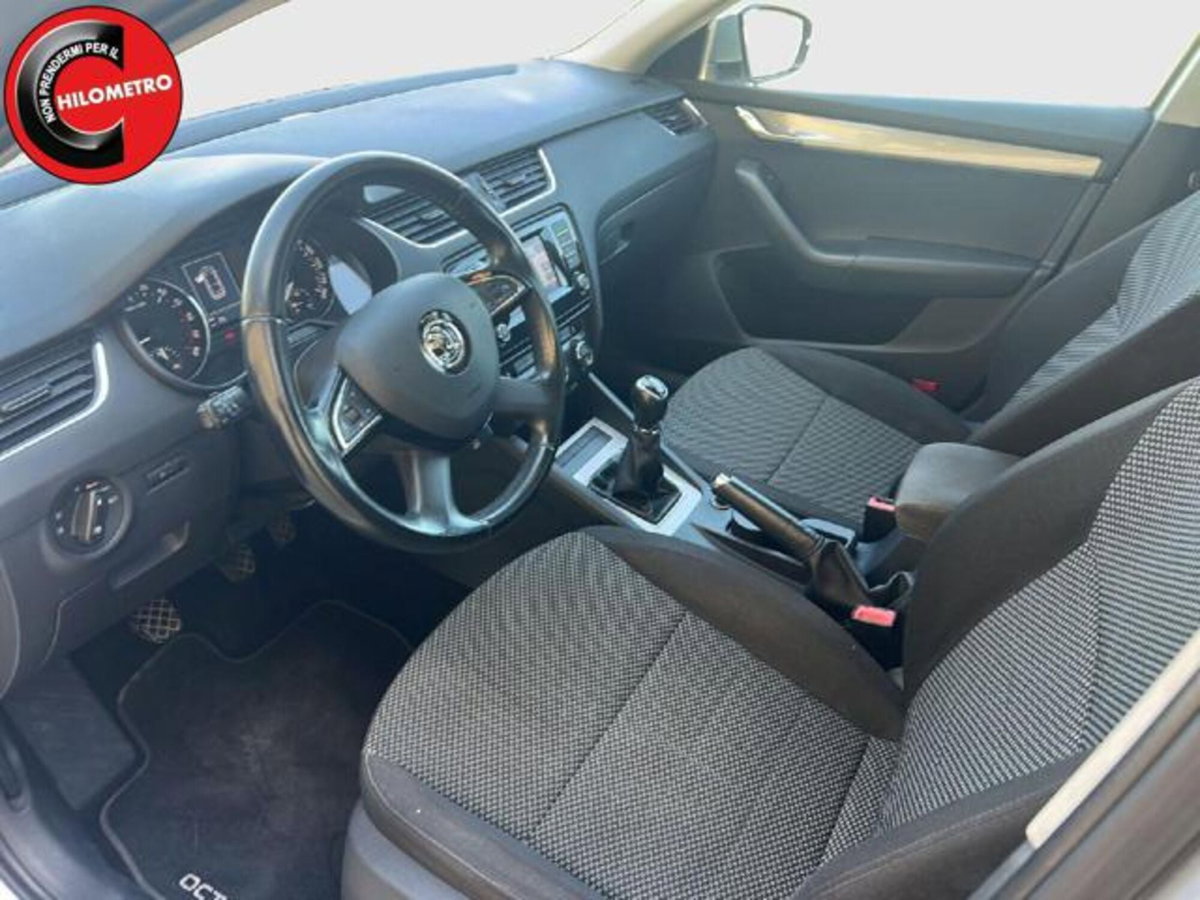 Skoda Octavia 1.6 TDI CR 105 CV Active (7)