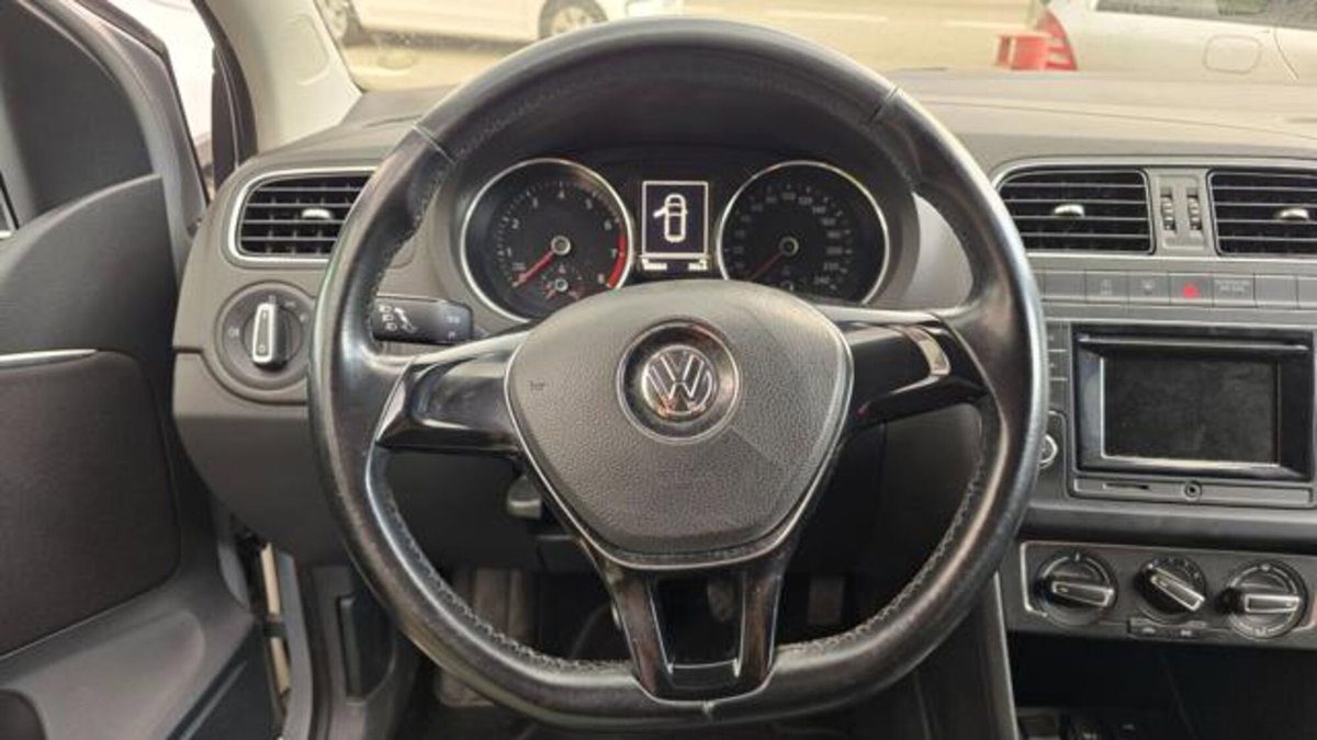 Volkswagen Polo 1.2 TSI 5p. Highline BlueMotion Technology (12)