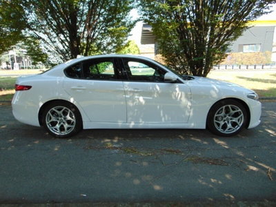 Alfa Romeo Giulia 2.2 Turbodiesel 160 CV AT8 Super (10)