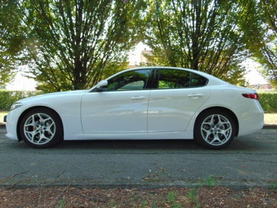 Alfa Romeo Giulia 2.2 Turbodiesel 160 CV AT8 Super (4)