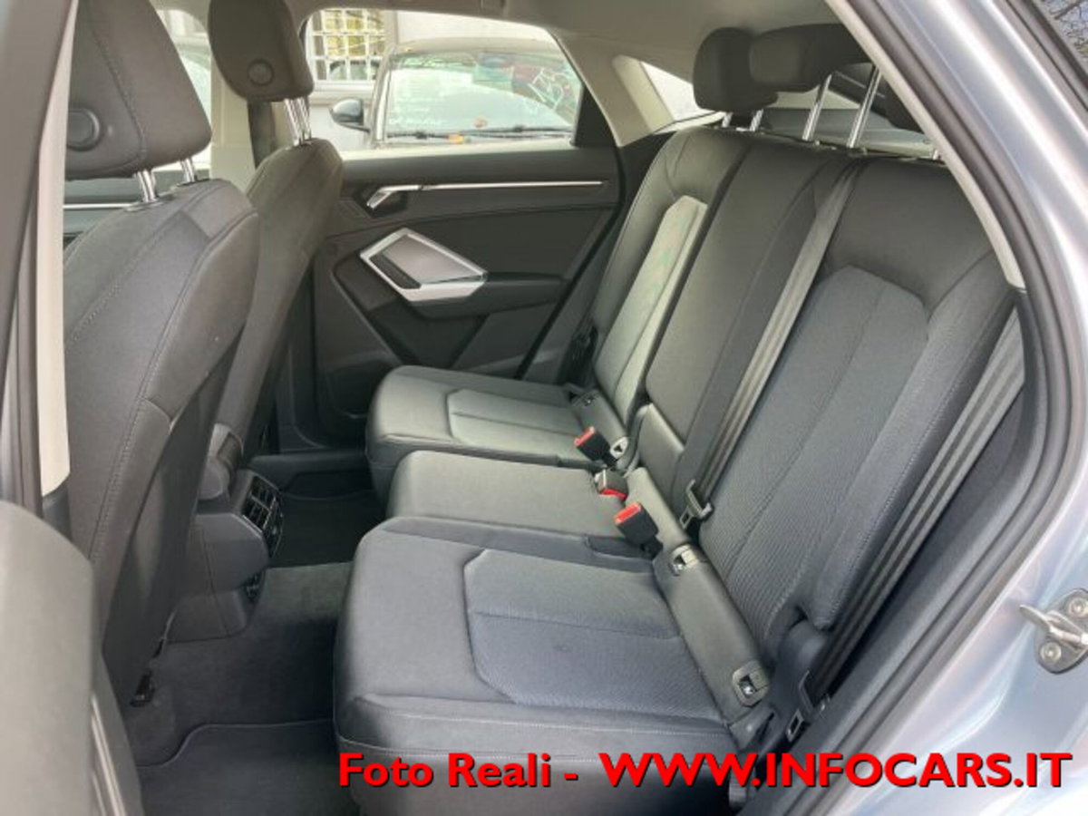 Audi Q3 Sportback 35 TDI quattro S tronic Business Plus (6)