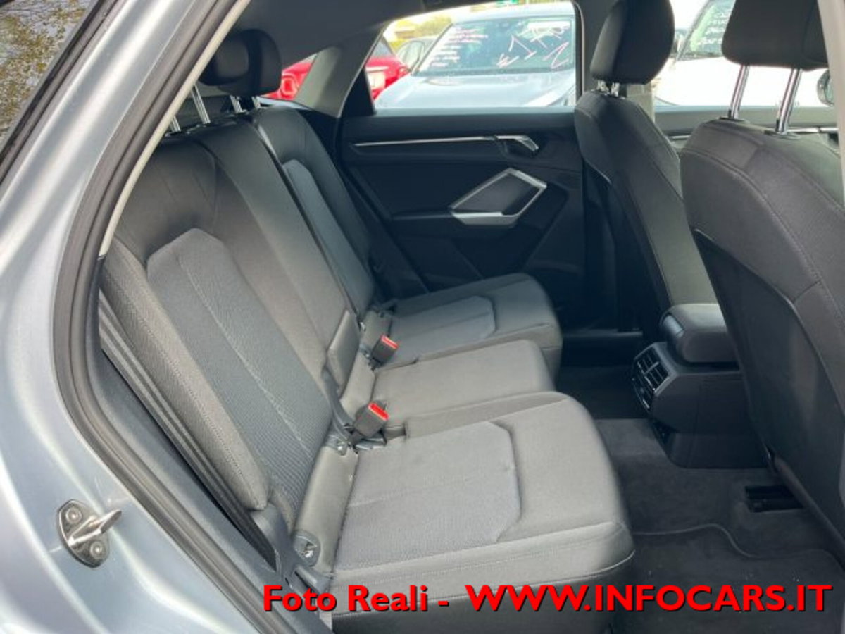 Audi Q3 Sportback 35 TDI quattro S tronic Business Plus (7)