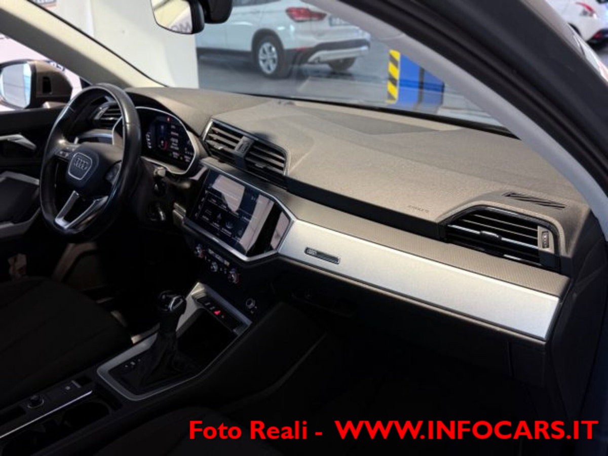 Audi Q3 2.0 TDI 150 CV quattro S tronic Business (12)