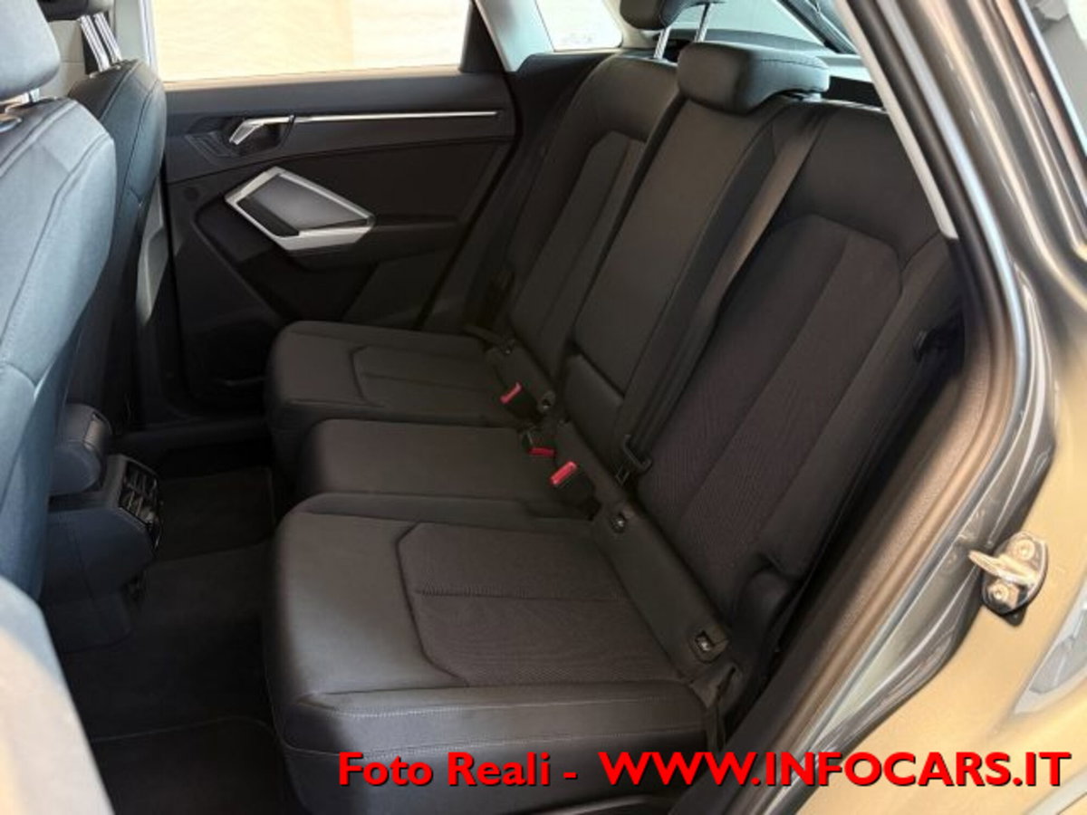 Audi Q3 2.0 TDI 150 CV quattro S tronic Business (7)
