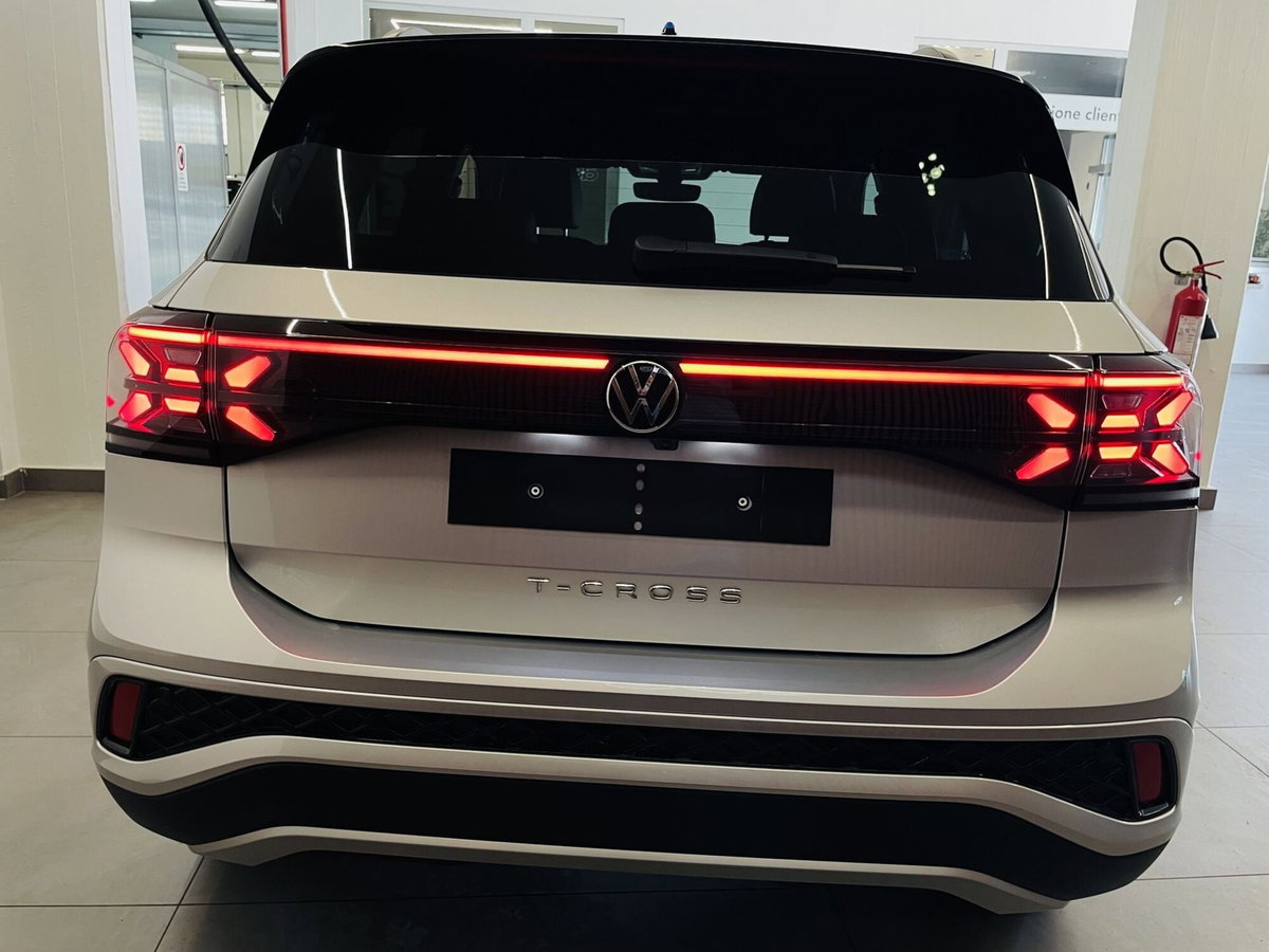 Volkswagen T-Cross 1.0 tsi R-Line 115cv dsg (5)