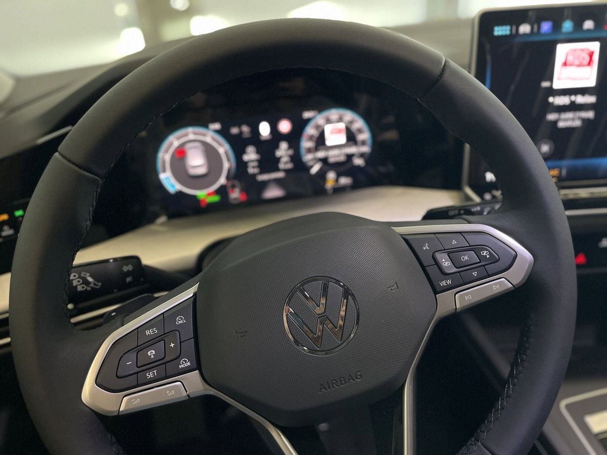 Volkswagen Golf 1.5 TSI EVO ACT 1st Edition Life (12)