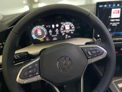 Volkswagen Golf 1.5 TSI EVO ACT 1st Edition Life (12)