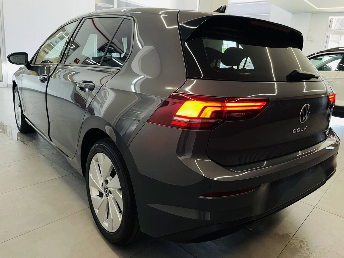 Volkswagen Golf 1.5 TSI EVO ACT 1st Edition Life (6)