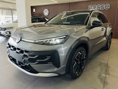 Volkswagen T-Roc 1.5 etsi Style 115cv dsg nuova