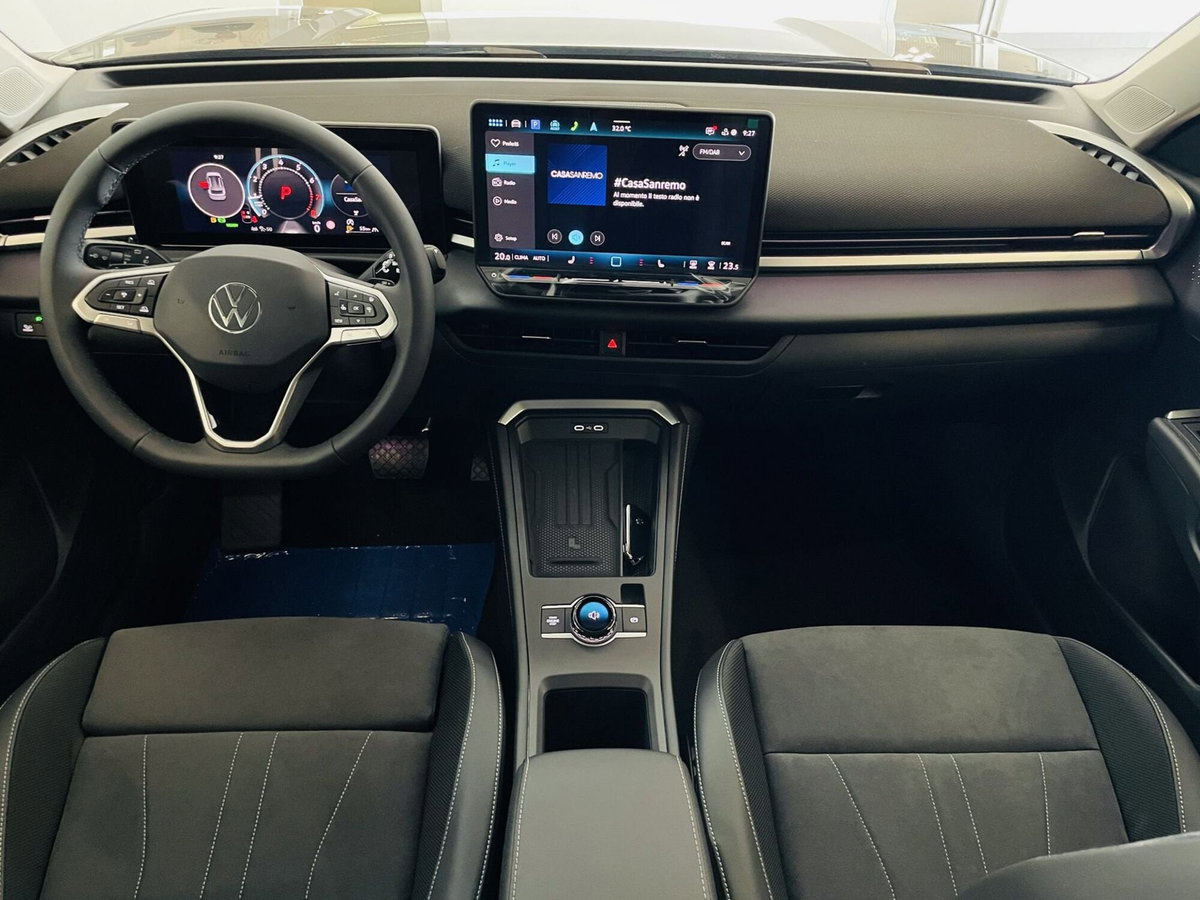 Volkswagen T-Roc 1.5 etsi Style 115cv dsg (12)