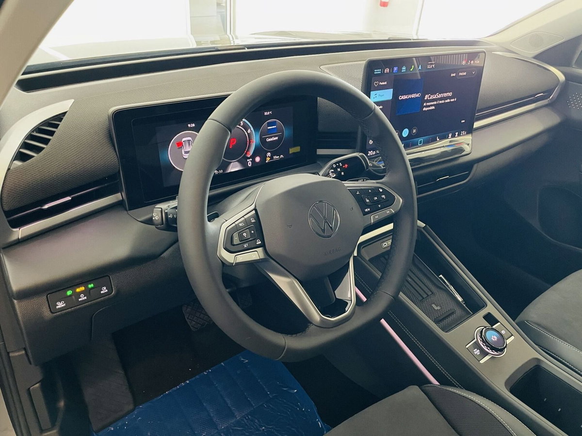 Volkswagen T-Roc 1.5 etsi Style 115cv dsg (8)