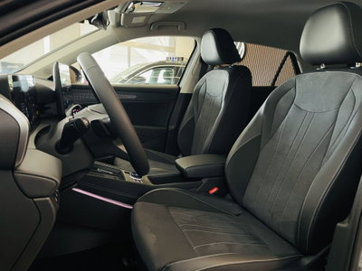 Volkswagen T-Roc 1.5 etsi Style 115cv dsg (9)