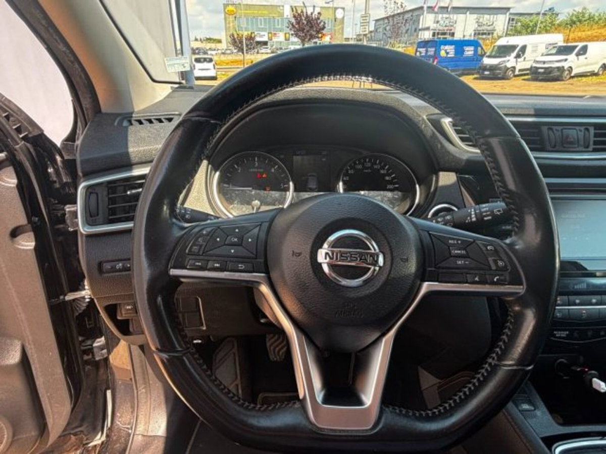 Nissan Qashqai 1.5 dCi 115 CV DCT Tekna (10)