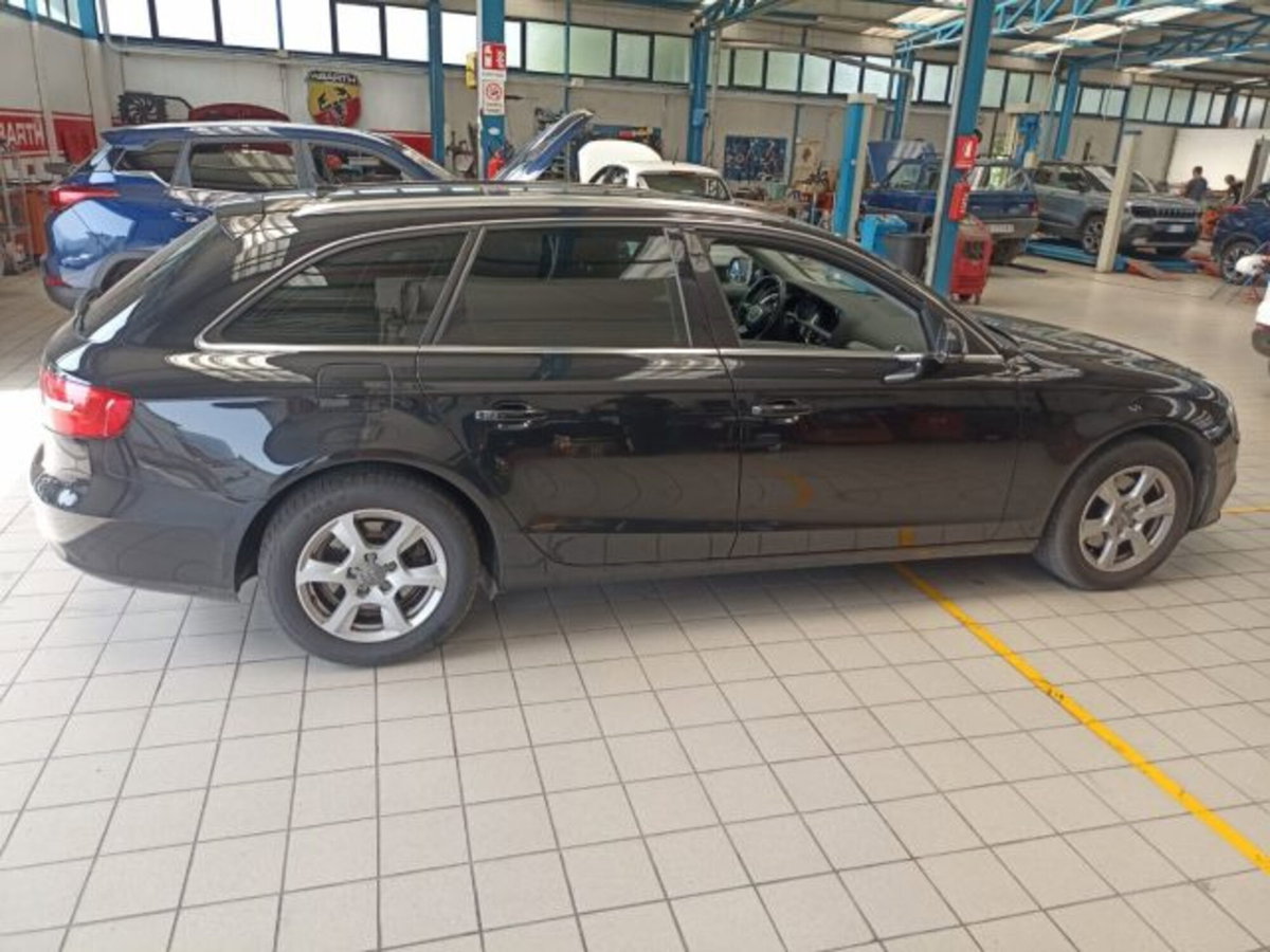 Audi A4 Avant 2.0 TDI 150 CV multitronic (3)