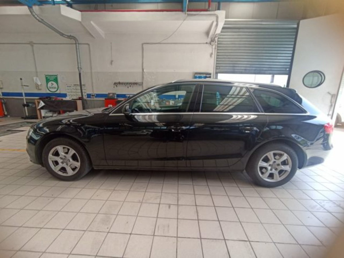 Audi A4 Avant 2.0 TDI 150 CV multitronic (4)