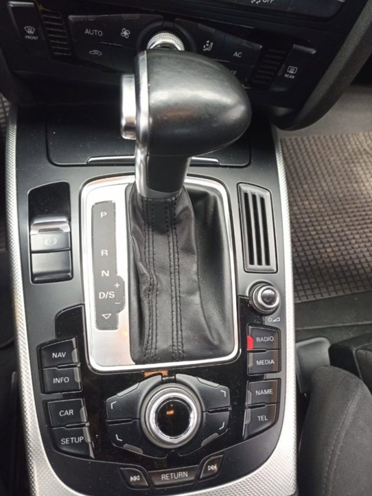 Audi A4 Avant 2.0 TDI 150 CV multitronic (5)