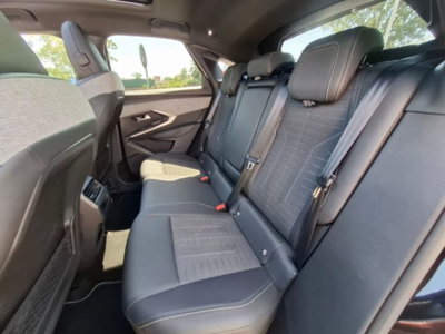 Peugeot 3008 BlueHDi 130 S&S EAT8 GT Pack (19)