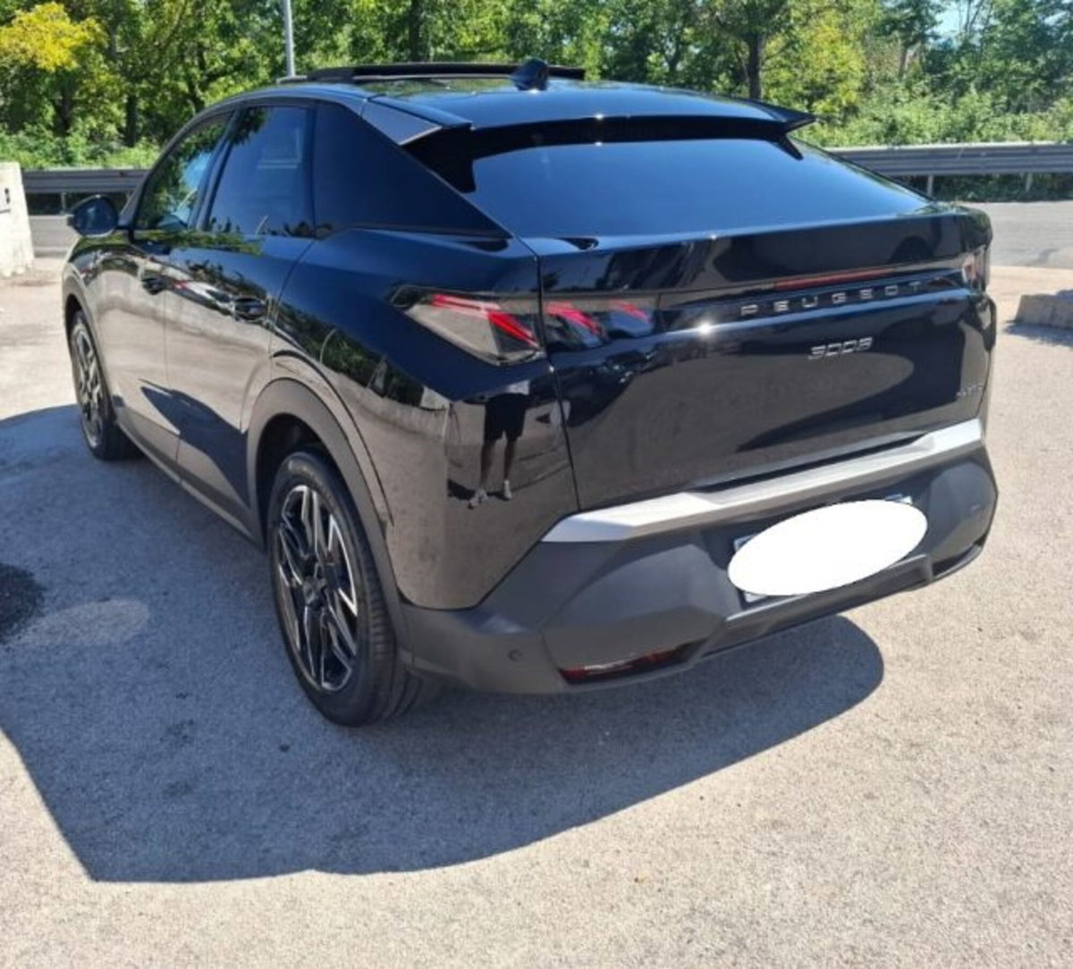 Peugeot 3008 BlueHDi 130 S&S EAT8 GT Pack (6)