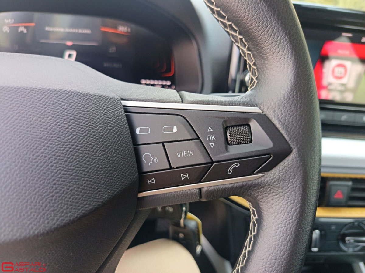 SEAT Arona 1.0 ecotsi Style 115cv dsg (17)