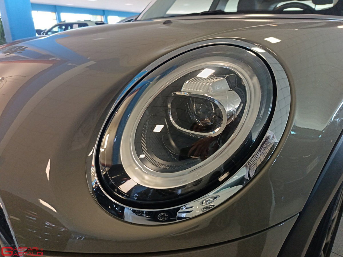 MINI Mini 1.5 One 75 CV Baker Street 5 porte (17)