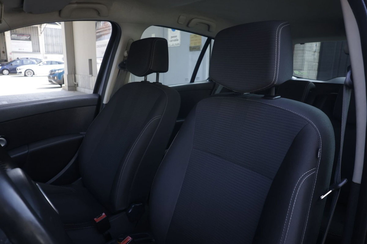 Renault Clio SporTour 1.5 dCi 90CV SporTour Dynamique (16)