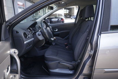 Renault Clio SporTour 1.5 dCi 90CV SporTour Dynamique (17)
