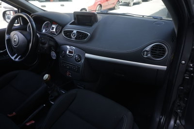 Renault Clio SporTour 1.5 dCi 90CV SporTour Dynamique (9)