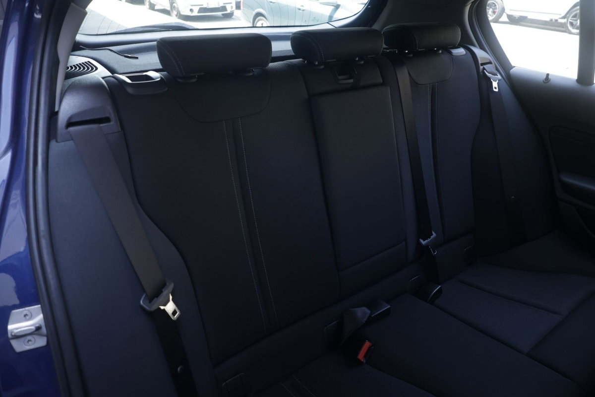 BMW Serie 1 5p. 120d 5p. Advantage (12)