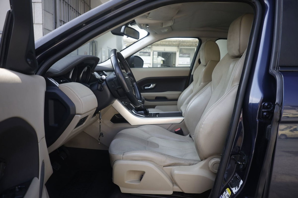 Land Rover Range Rover Evoque 2.2 Sd4 5p. Pure (17)