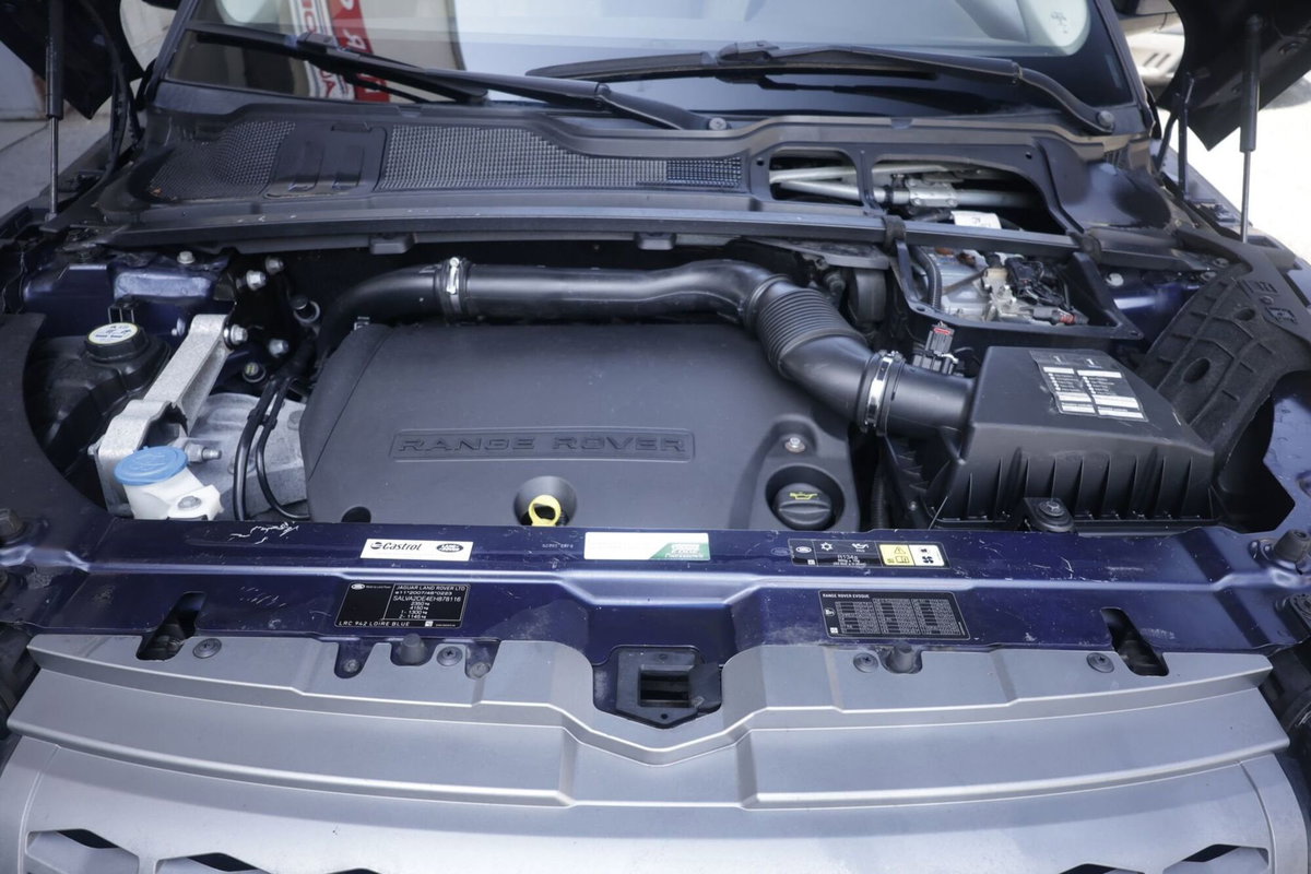 Land Rover Range Rover Evoque 2.2 Sd4 5p. Pure (18)