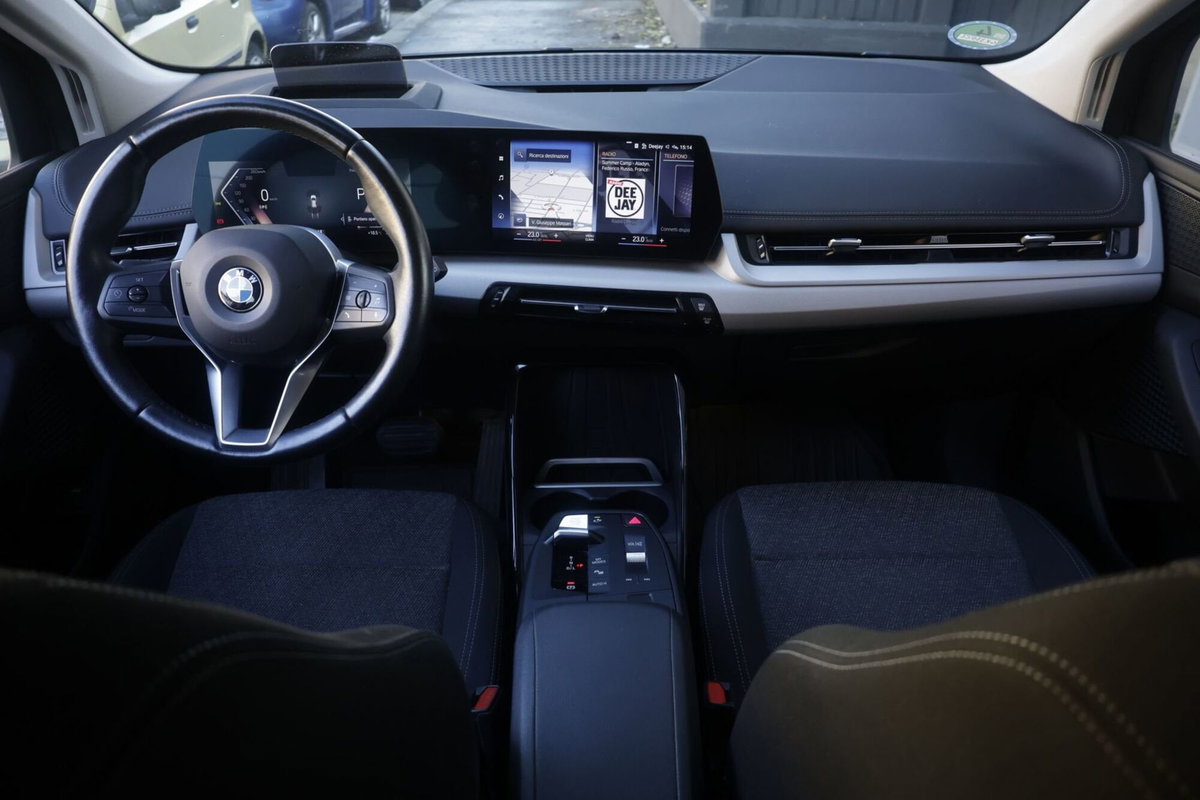 BMW Serie 2 Active Tourer 218d  Msport (2)