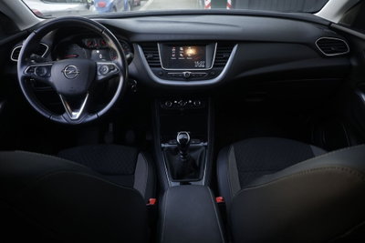 Opel Grandland 1.5 diesel Ecotec aut. Ultimate (2)