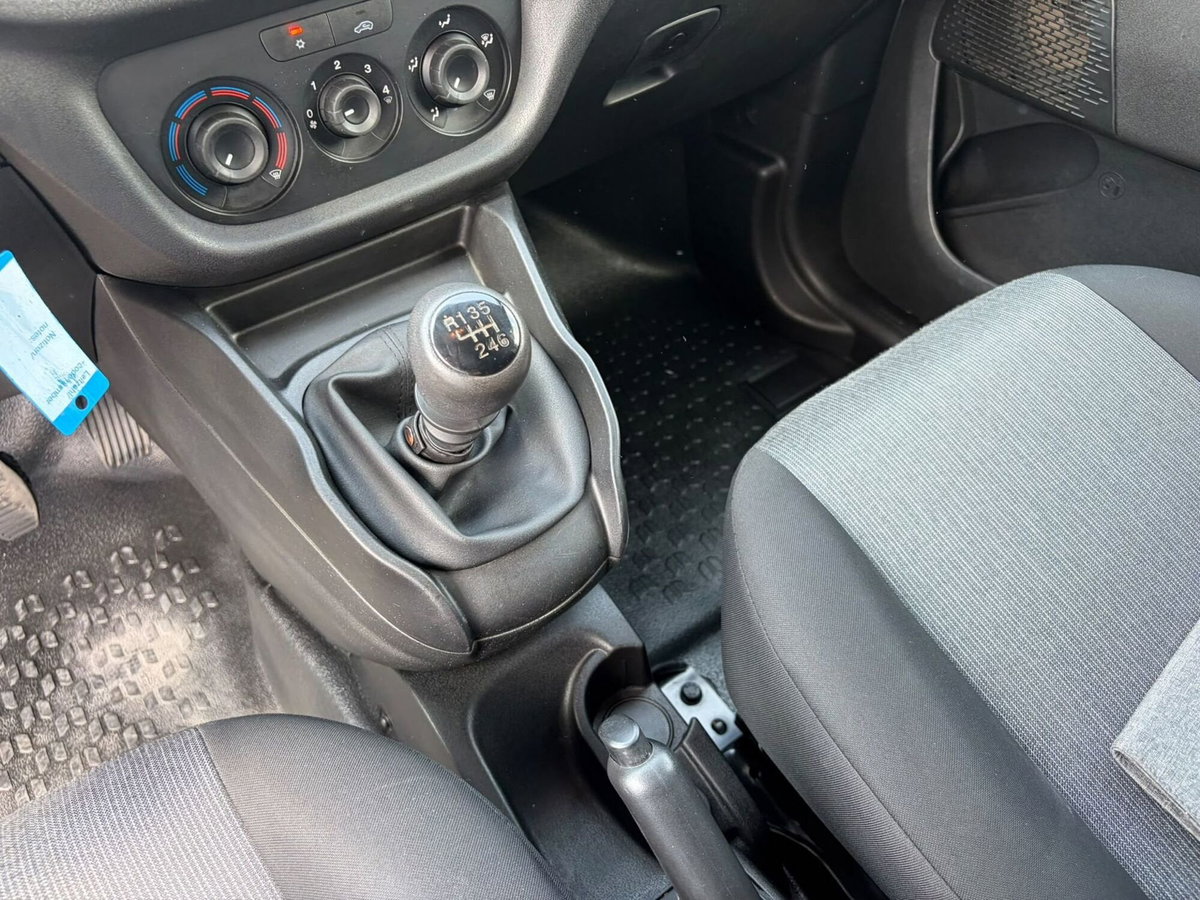 Fiat Doblò Furgone cargo 1.6 mjt 90cv CH1 Lounge S&S (9)