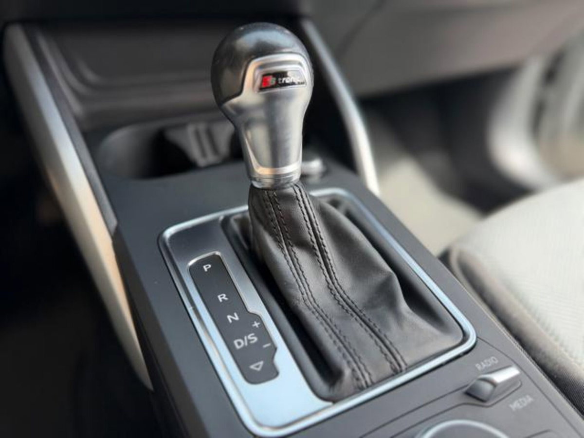 Audi Q2 Q2 1.6 TDI S tronic Design (15)