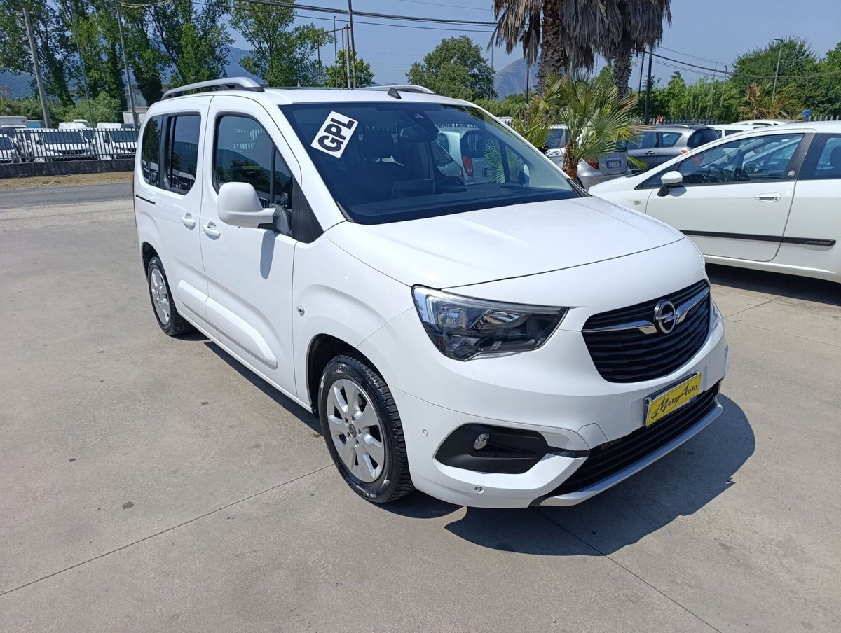 Opel Combo Life 1.2 110 CV S&S MT6 Edition Plus N1 (2)