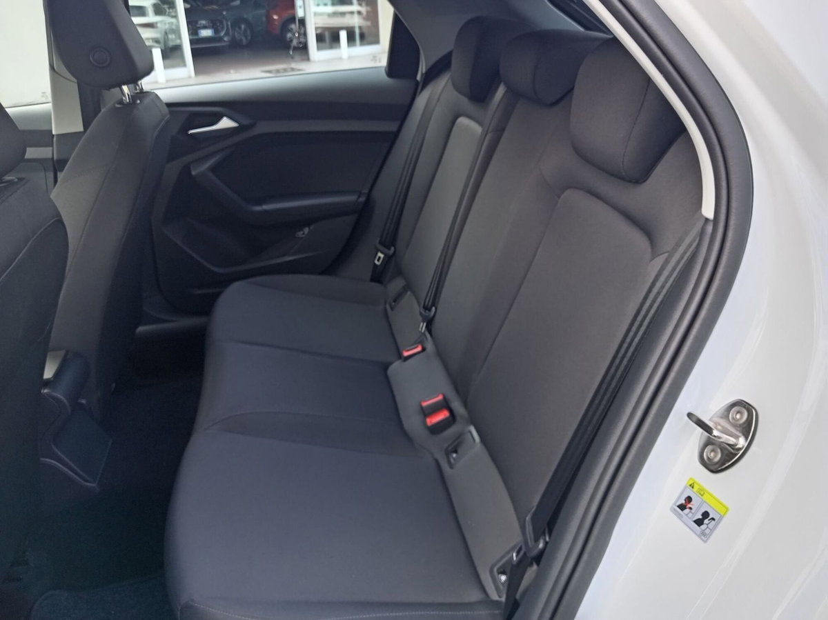 Audi A1 1.0 TFSI ultra Admired (14)
