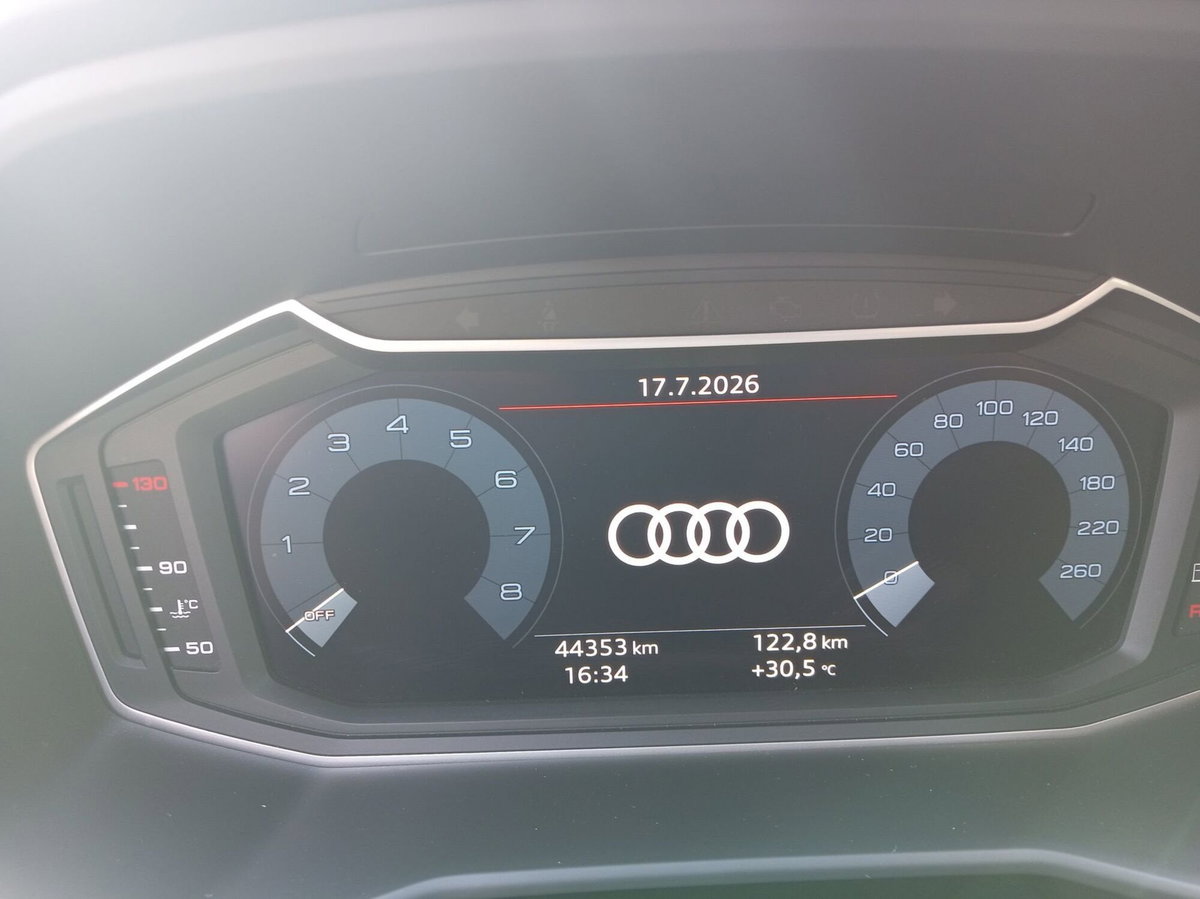 Audi A1 1.0 TFSI ultra Admired (2)